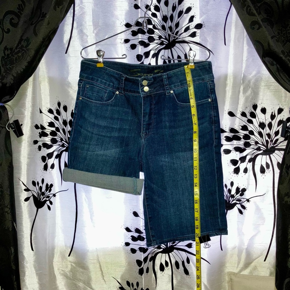 Seven7 Women's Blue Jeans with "tummy control"